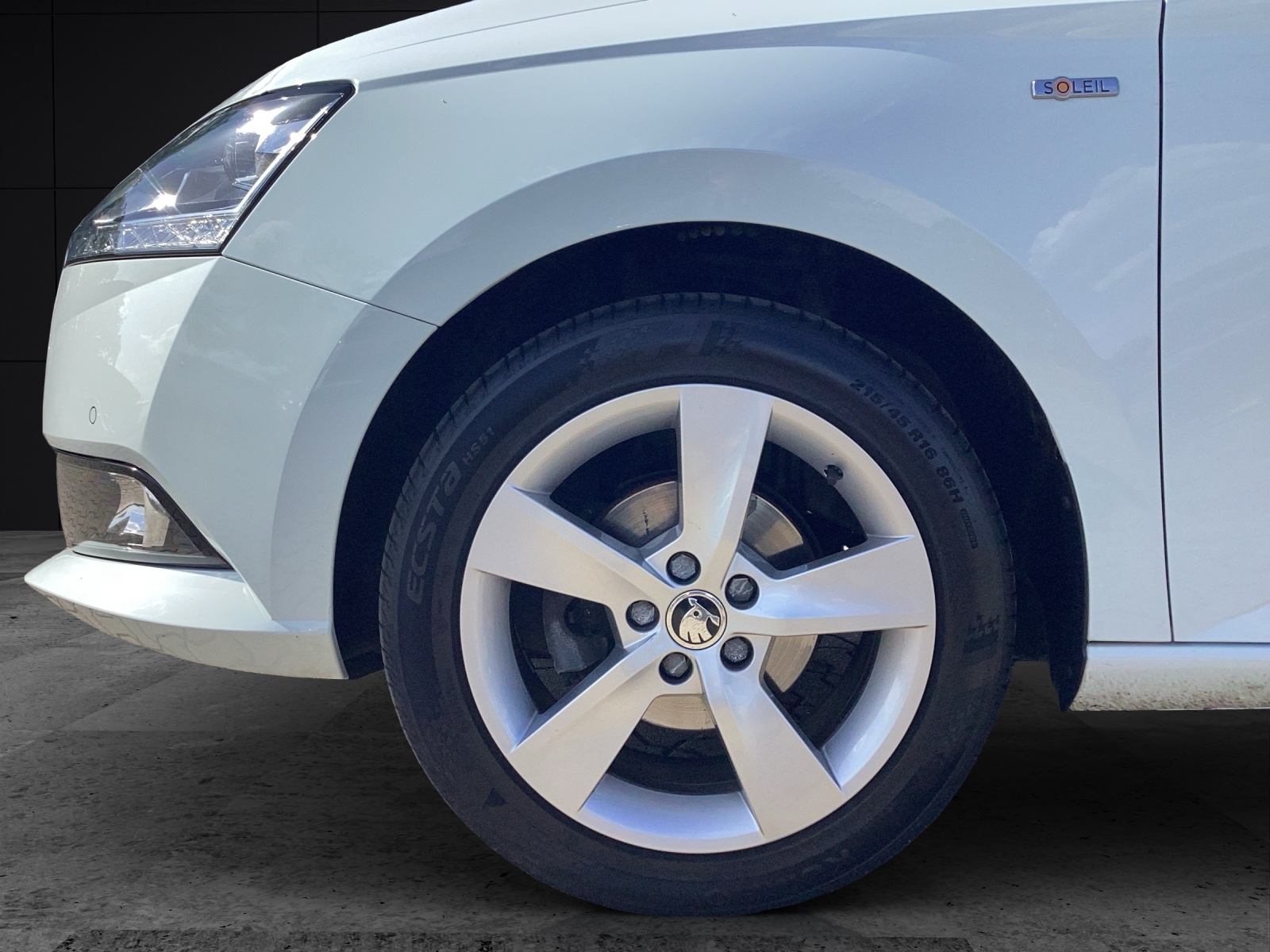 Fahrzeugabbildung SKODA Fabia Combi TSI Soleil LED Navi ACC RFK SHZ