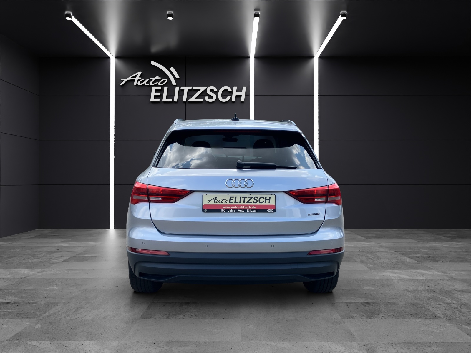 Fahrzeugabbildung Audi Q3 40 TFSI quattro S-tronic LED 18