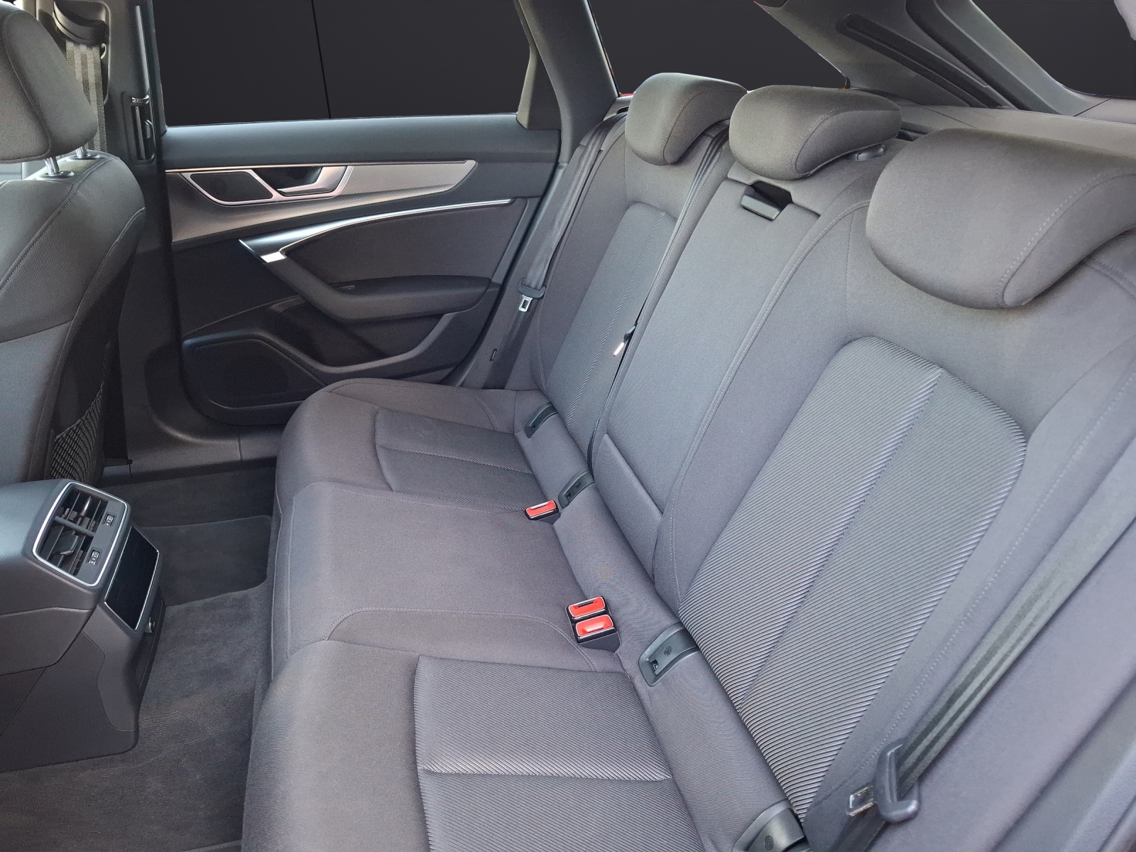 Fahrzeugabbildung Audi A6 Avant 50 TDI sport quattro Matrix Navi AVC ACC SH 19