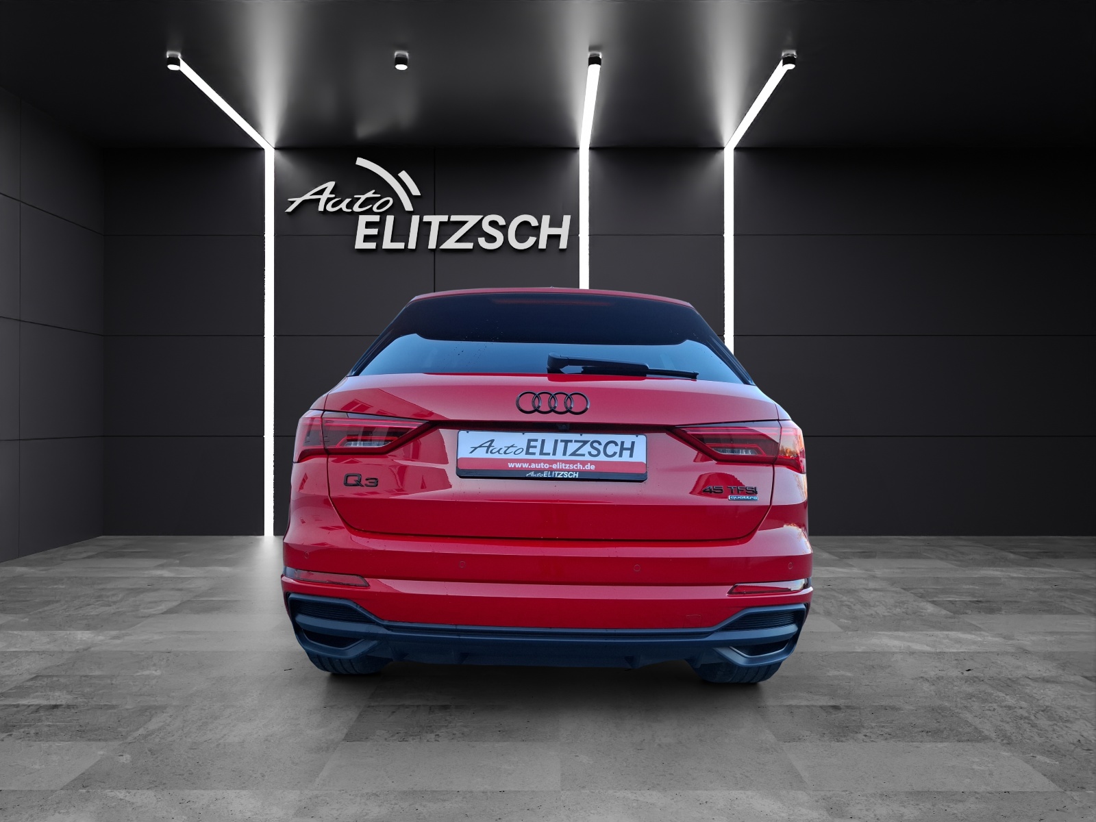 Fahrzeugabbildung Audi Q3 45 TFSI quattro S-Line S-tronic Standhzg Matrix AHK Navi AVC GRA Sonos SH 20