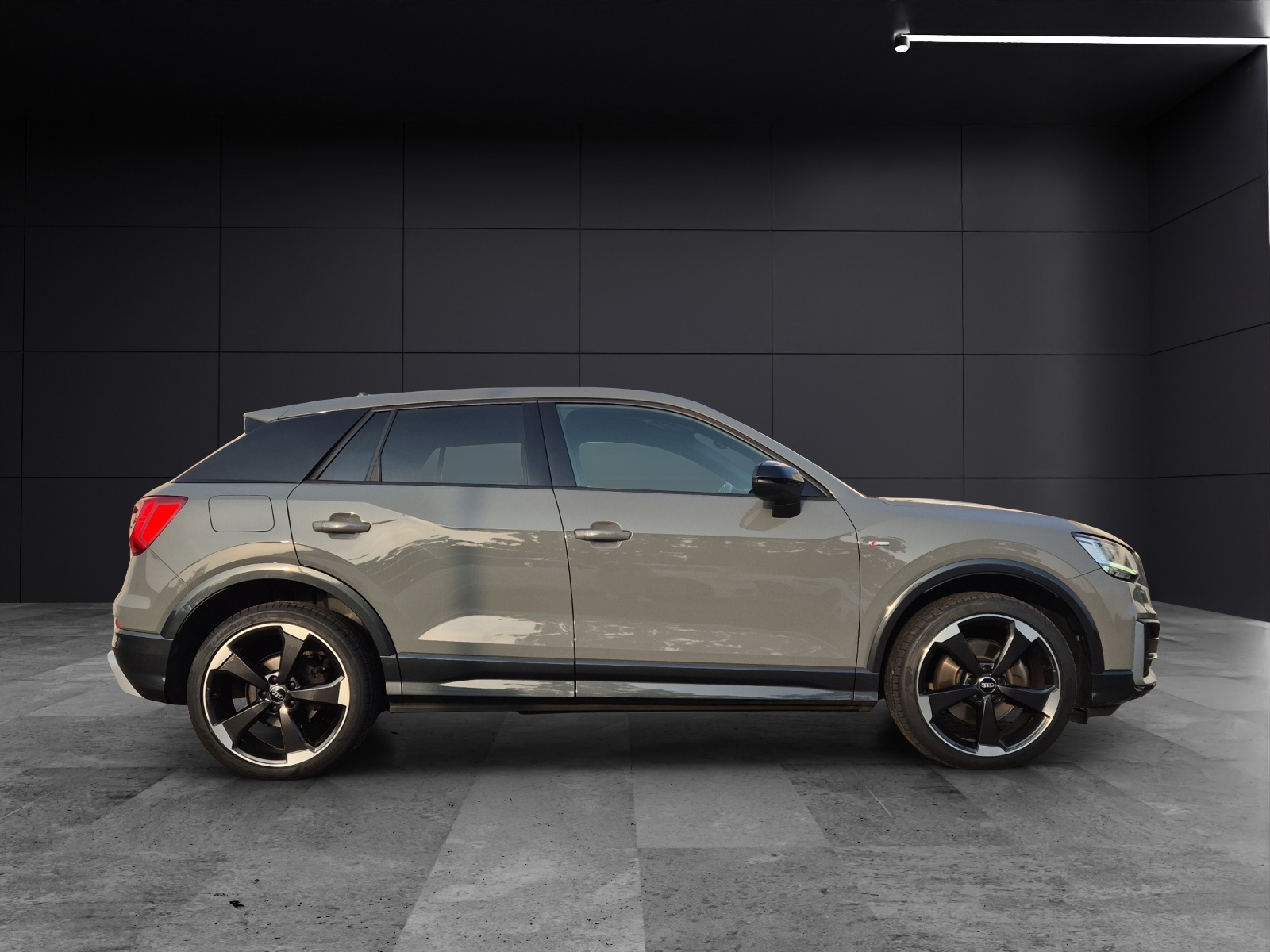 Fahrzeugabbildung Audi Q2 40 TFSI quattro sport S-line LED Navi GRA RFK SH