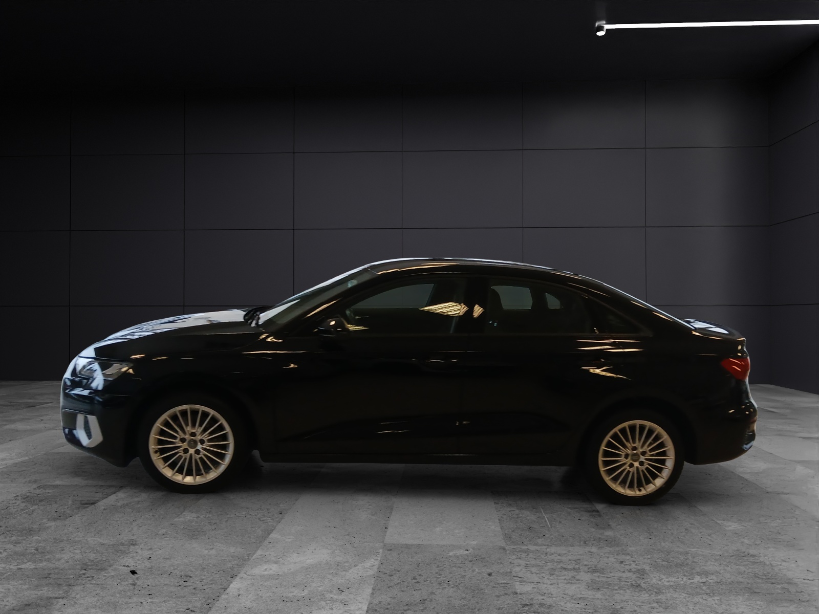 Fahrzeugabbildung Audi A3 Limousine 35 TFSI advanced S-tronic Navi AVC ACC PDC SH 17