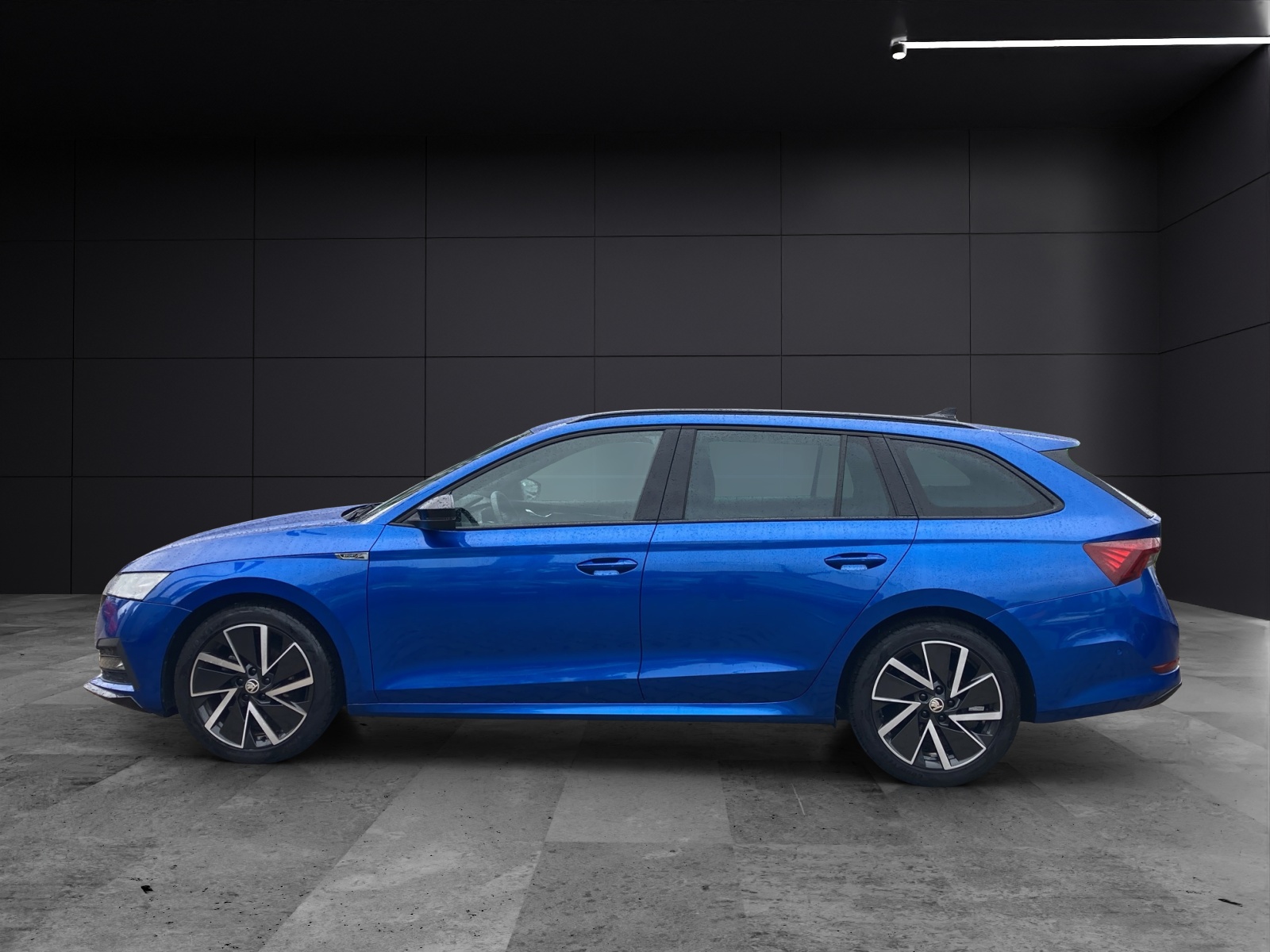 Fahrzeugabbildung SKODA Octavia Combi TDI Sportline DSG STH Matrix Navi HUD ACC RFK SH LM TDI Sportline DSG STH Matrix Navi HUD ACC RFK SH LM