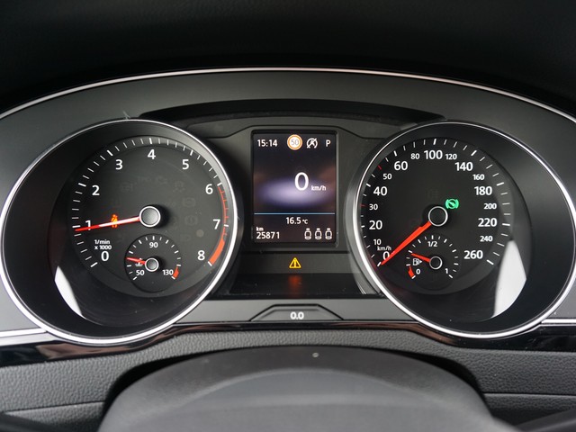 Fahrzeugabbildung Volkswagen Passat Variant BUSINESS DSG LED Navi ACC SH PDC LM
