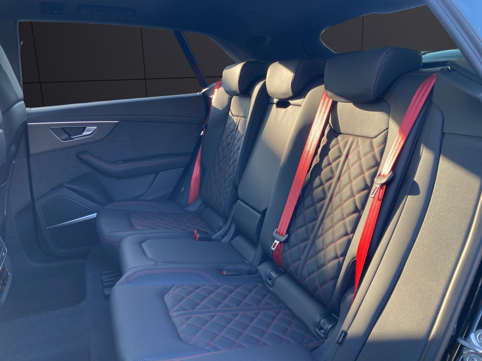 Fahrzeugabbildung Audi Q8 TDI quattro 210 kW