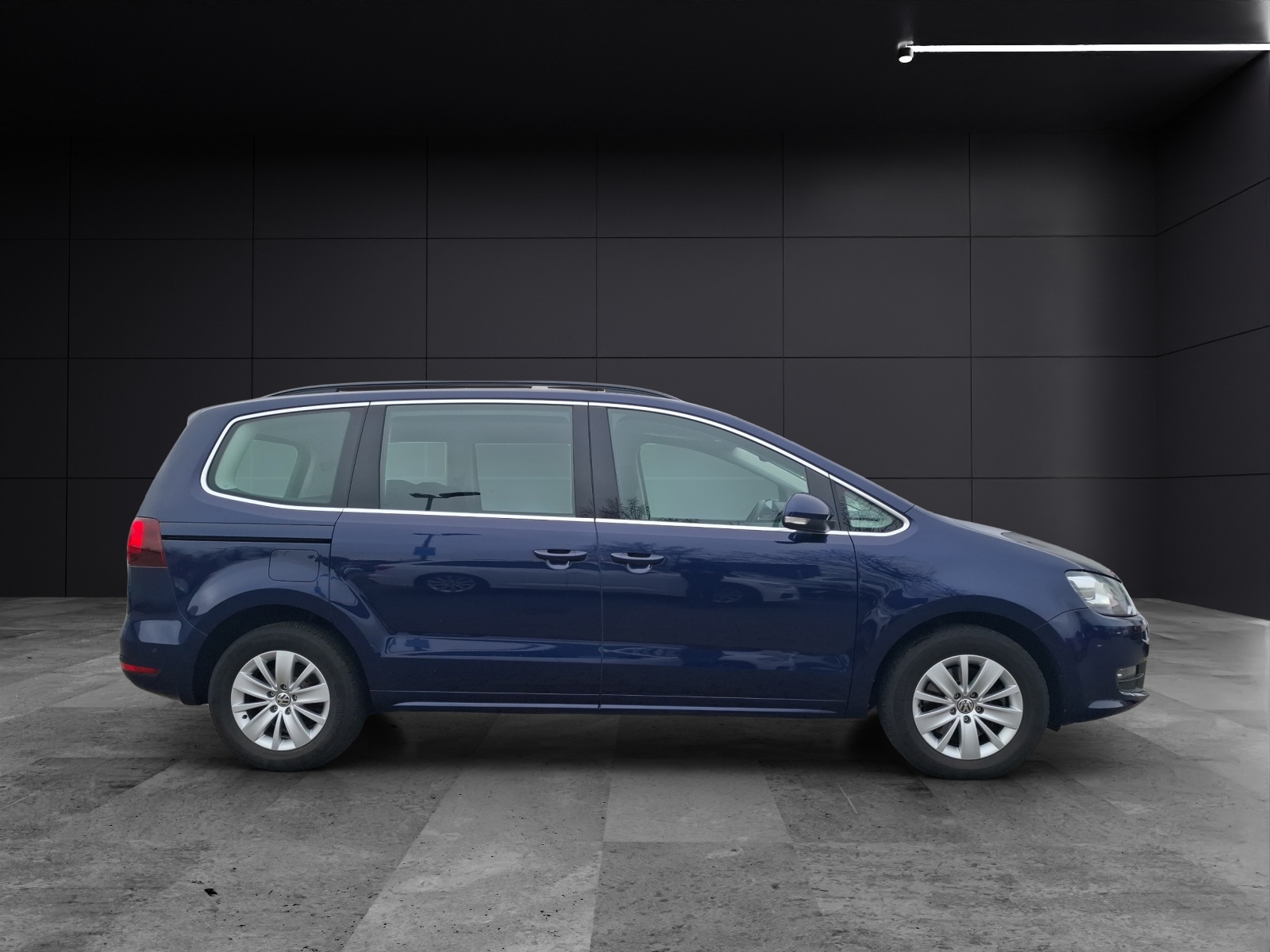 Fahrzeugabbildung Volkswagen Sharan TDI Comfortline 7-Si. Xenon Navi ACC RFK SH LM