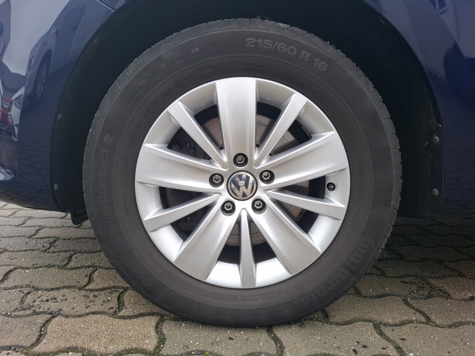 Fahrzeugabbildung Volkswagen Sharan TDI Comfortline 7-Si. Xenon Navi ACC RFK SH LM