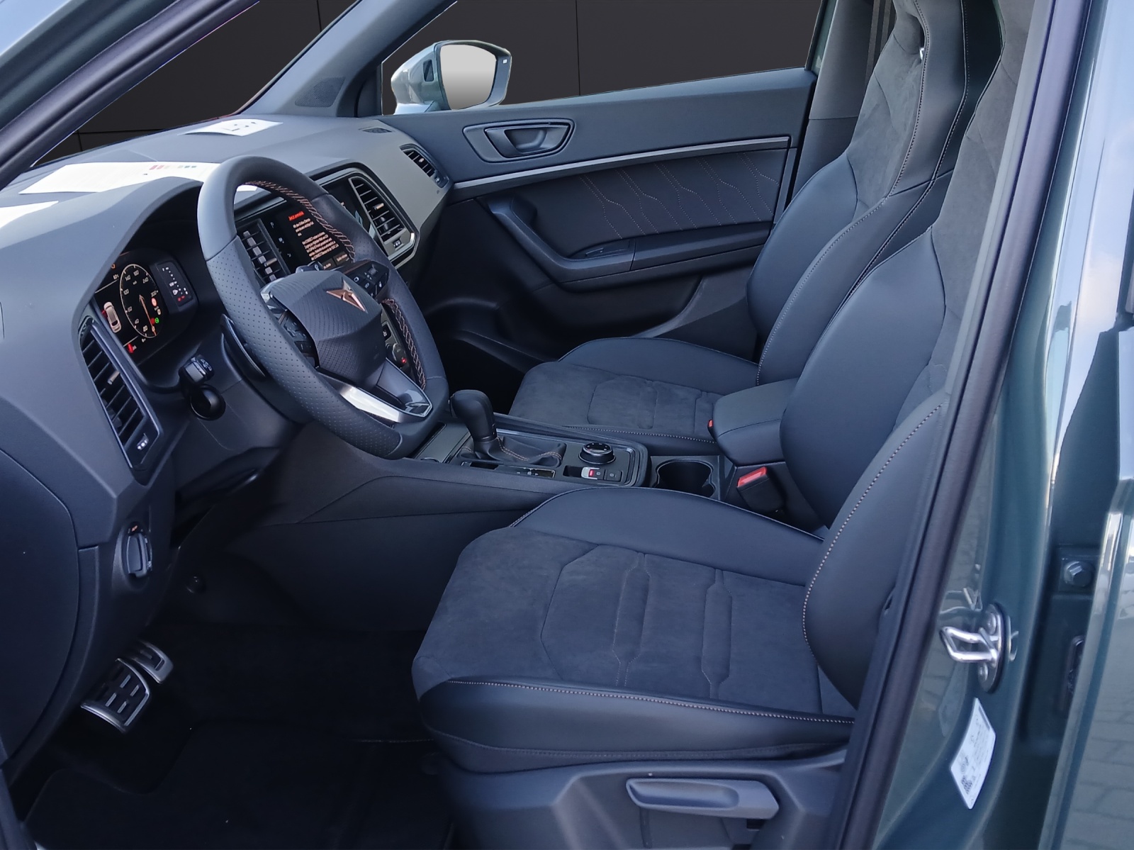 Fahrzeugabbildung CUPRA Ateca VZ 4Drive 2.0 TSI AHK Keyless Kamera