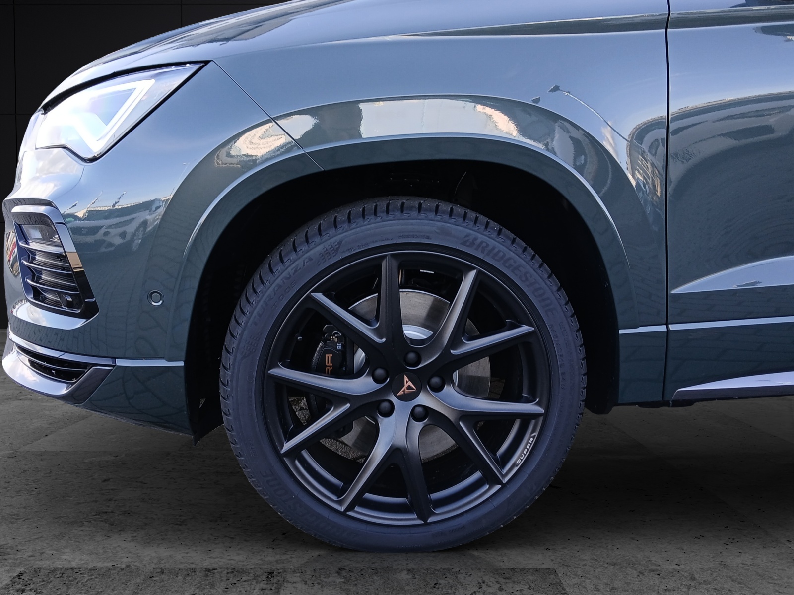 Fahrzeugabbildung CUPRA Ateca VZ 4Drive 2.0 TSI AHK Keyless Kamera