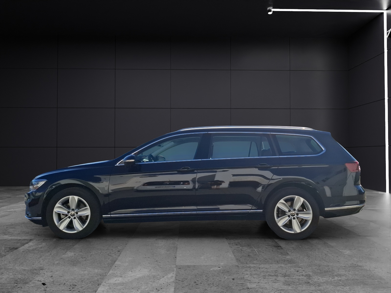 Fahrzeugabbildung Volkswagen Passat Variant TDI Elegance DSG STH Matrix AHK Navi AID ACC RFK SH