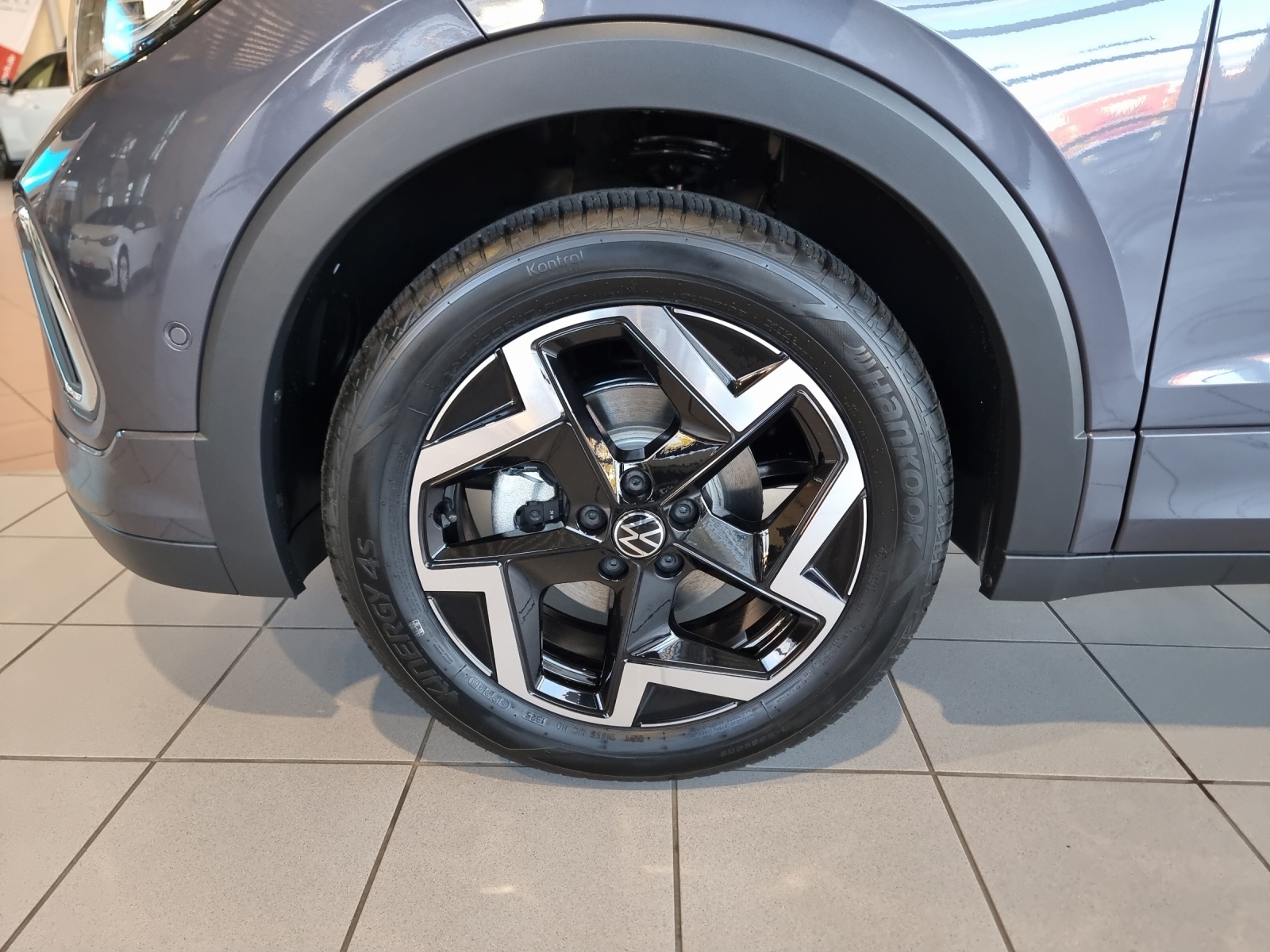 Fahrzeugabbildung Volkswagen T-Cross R-Line LED AHZV DAB ACC