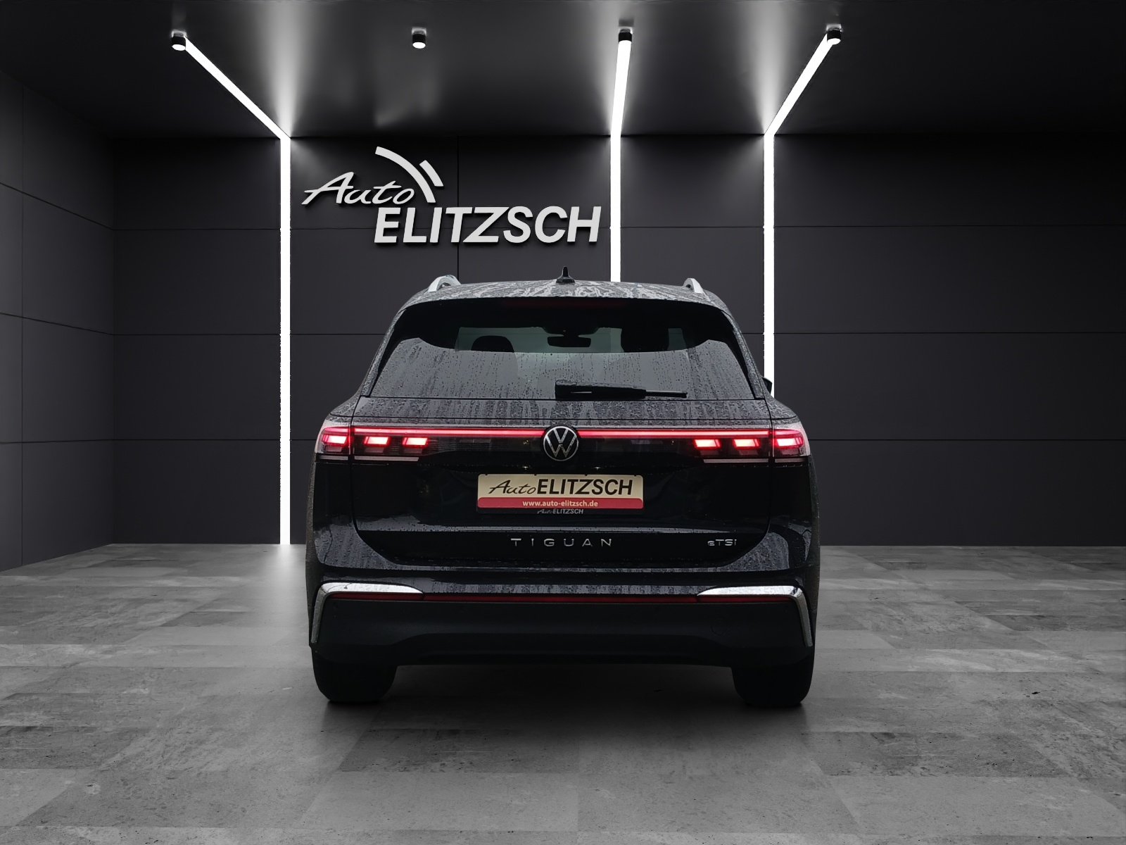 Fahrzeugabbildung Volkswagen Tiguan eTSI Elegance DSG Matrix AHK Navi AID ACC RFK SH