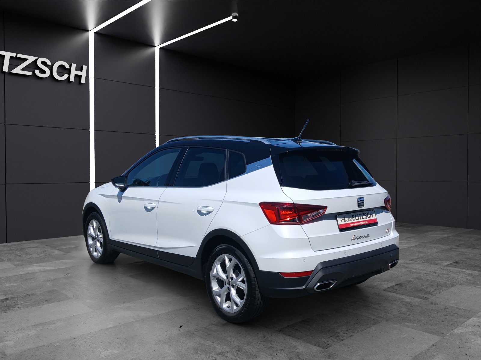 Fahrzeugabbildung SEAT Arona TSI FR-Line LED AID GRA PDC SHZ APP
