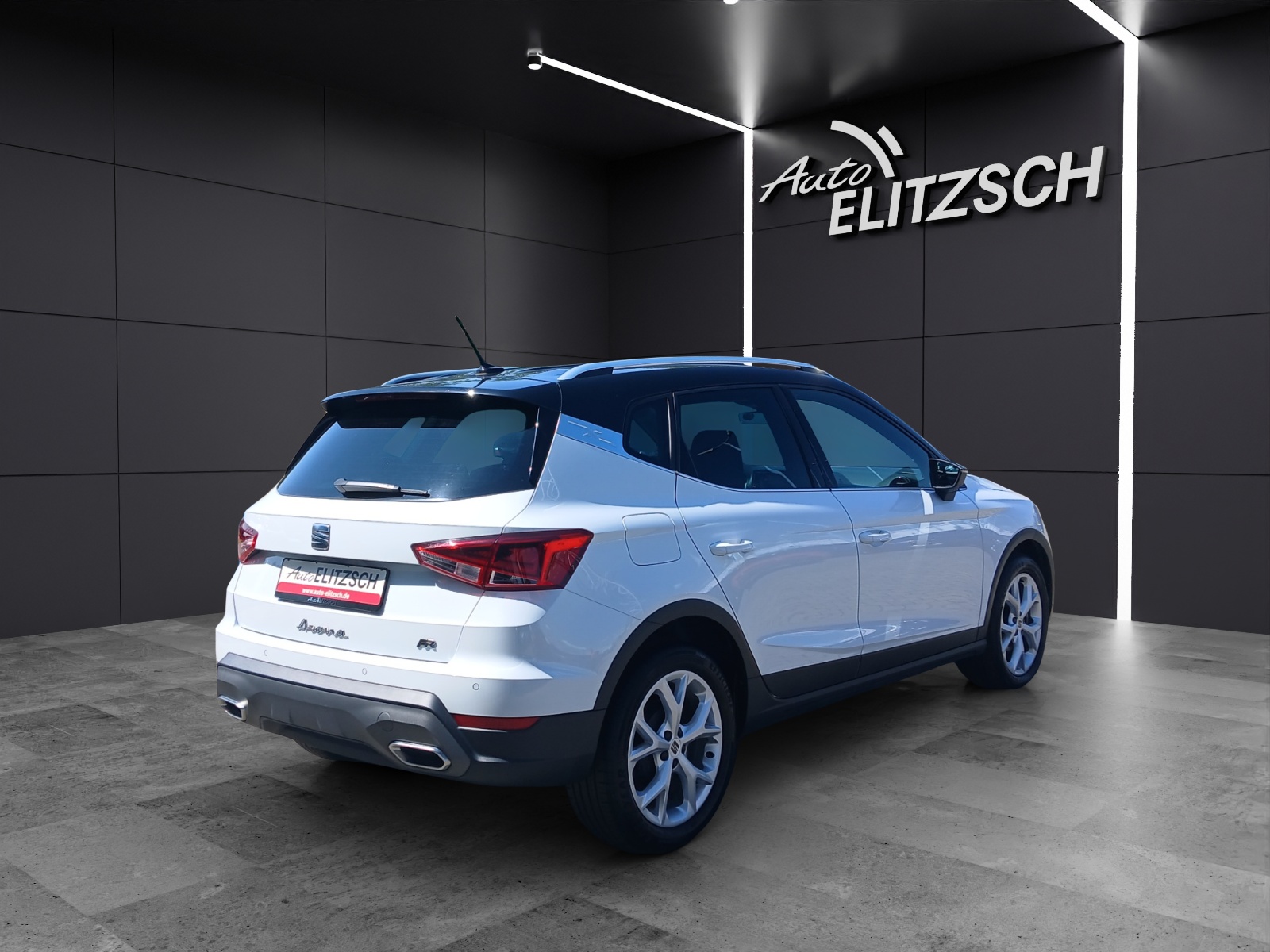 Fahrzeugabbildung SEAT Arona TSI FR-Line LED AID GRA PDC SHZ APP
