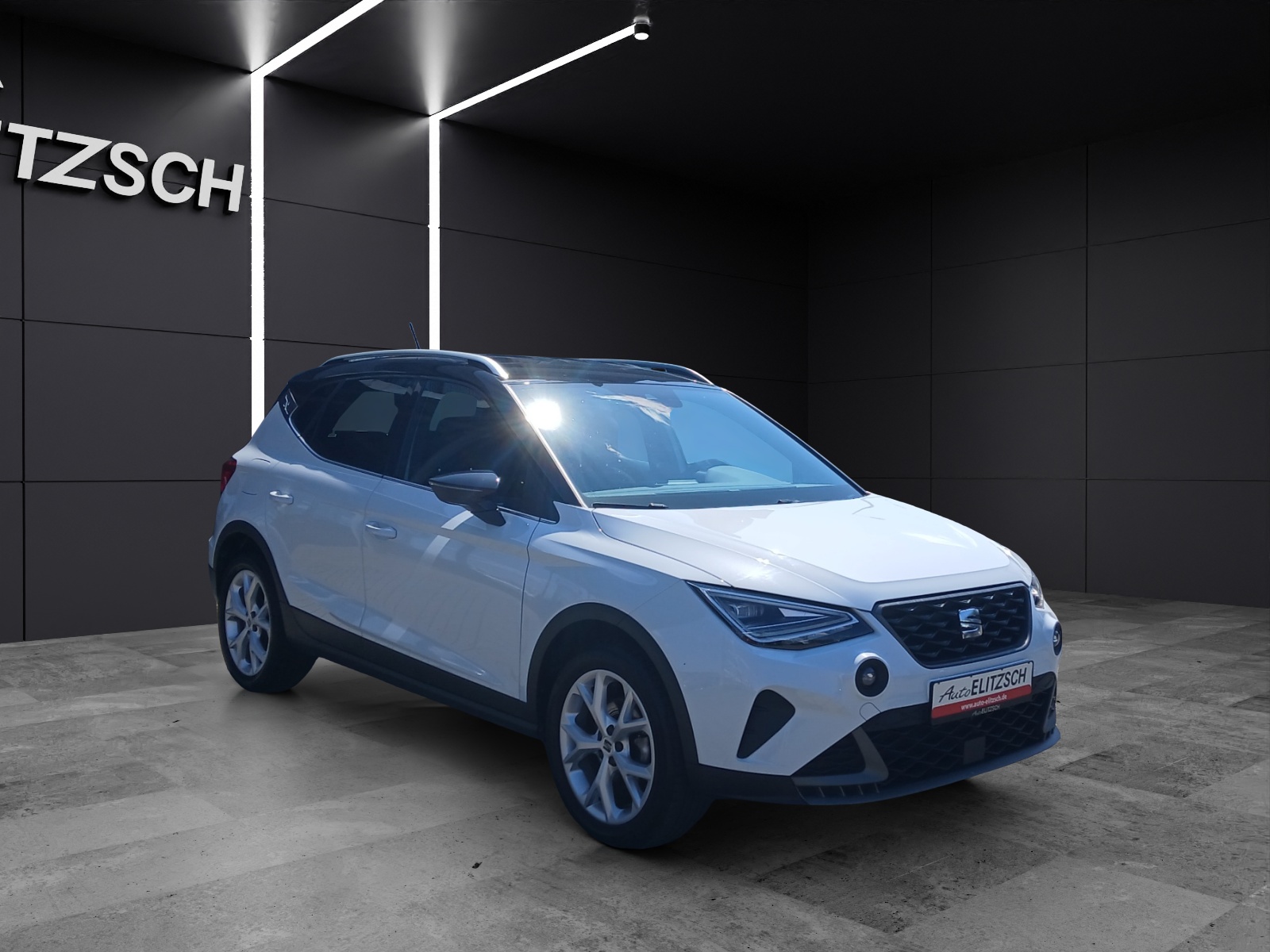 Fahrzeugabbildung SEAT Arona TSI FR-Line LED AID GRA PDC SHZ APP