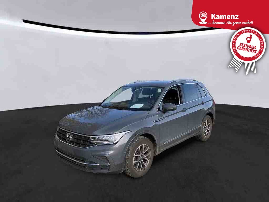 Volkswagen Tiguan TSI Life LED Navi AID ACC PDC SH