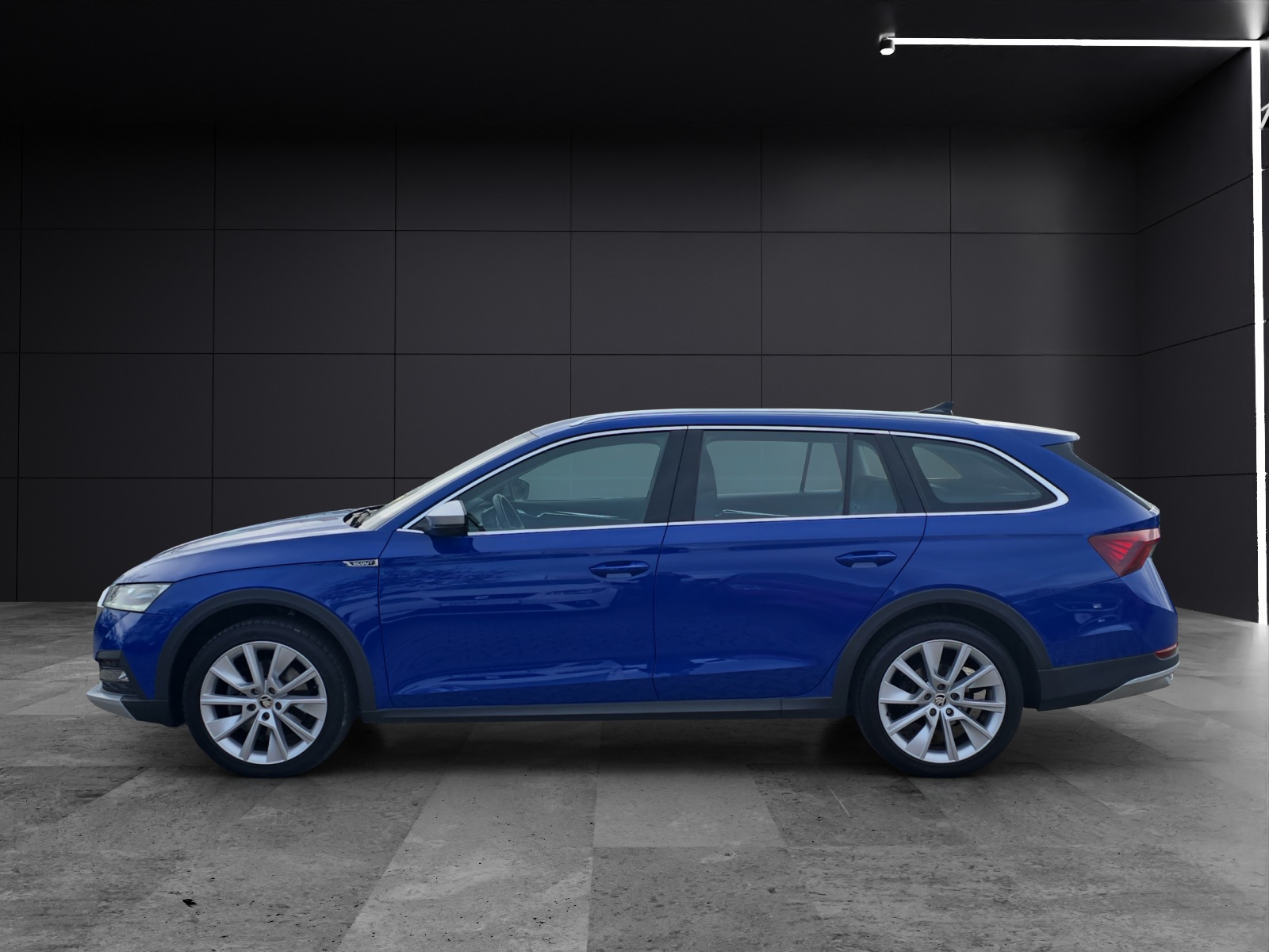 Fahrzeugabbildung SKODA Octavia Combi Scout 2.0 TDI 4x4 DSG AHZ NAVI LED