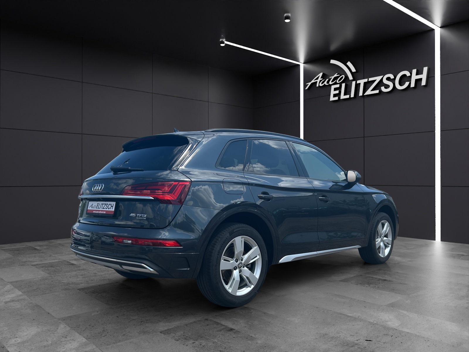 Fahrzeugabbildung Audi Q5 45 TFSI advanced S-Line qu LED AHK Navi ACC AVC Pano RFK SHZ