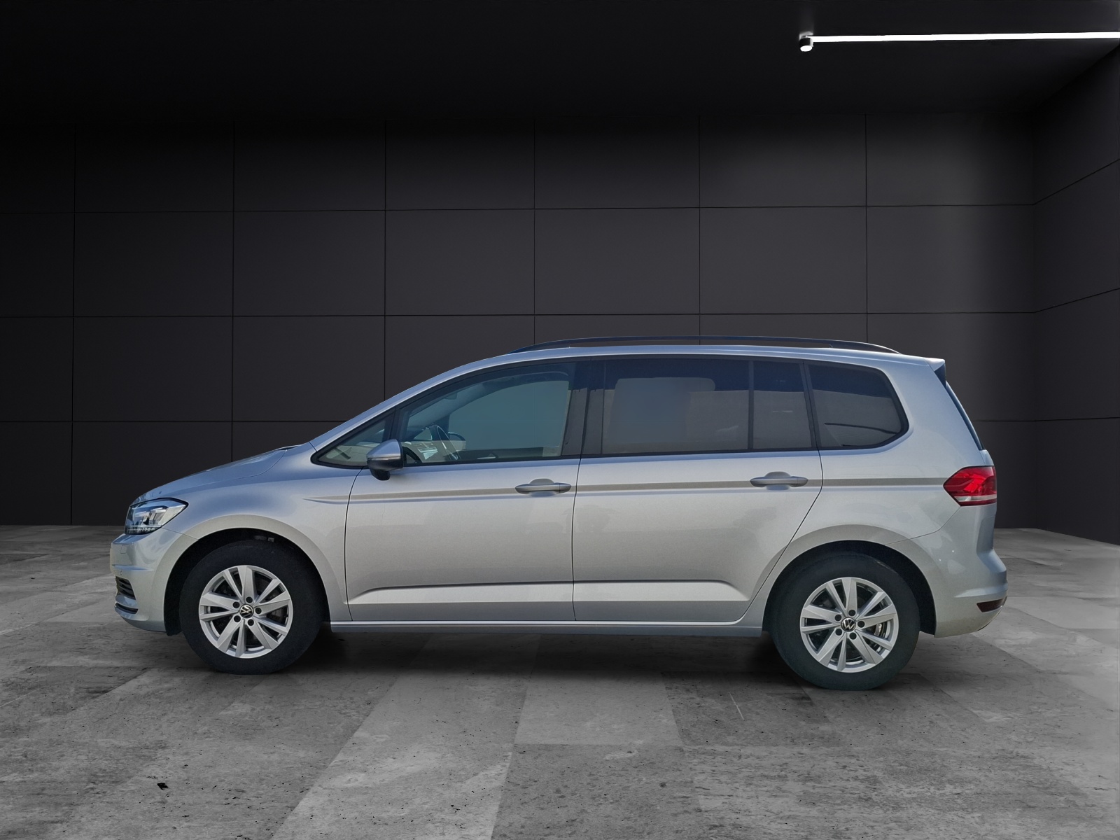 Fahrzeugabbildung Volkswagen Touran TSI Comfortline LED Navi AHK ACC AID Kamera SHZ