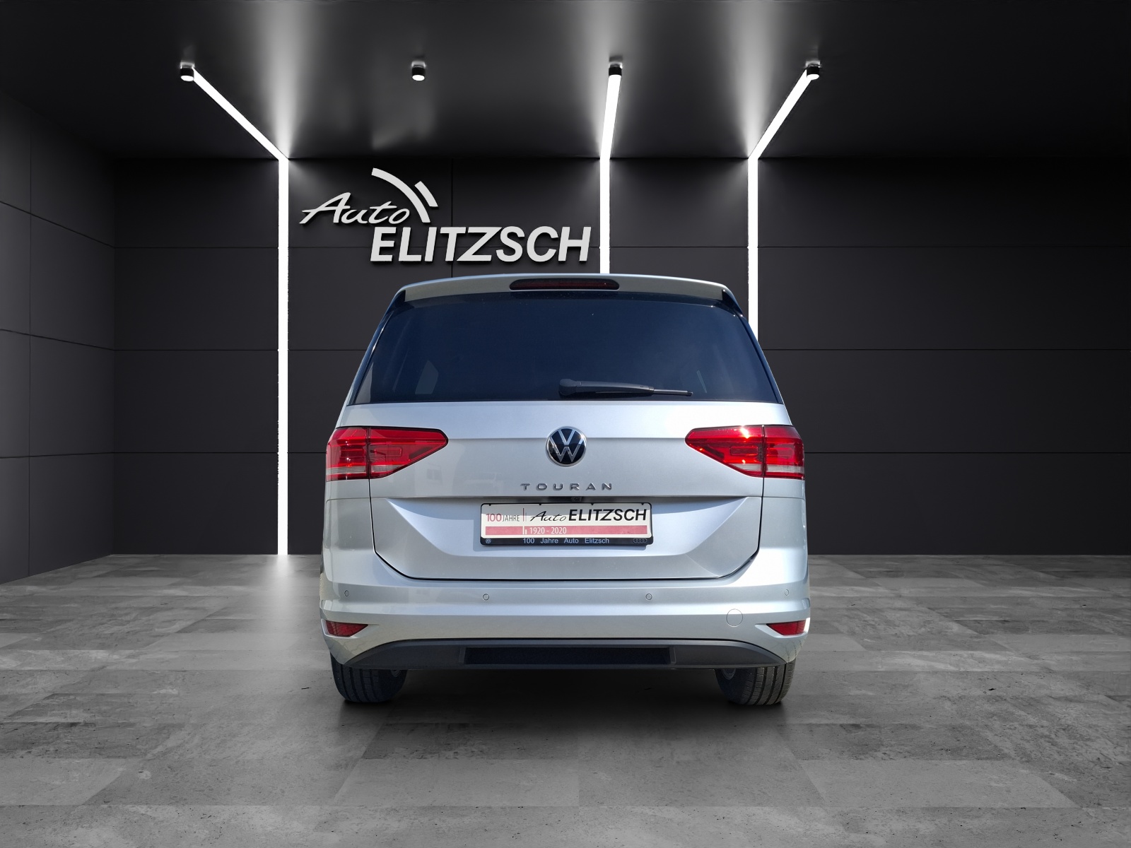 Fahrzeugabbildung Volkswagen Touran TSI Comfortline LED Navi AHK ACC AID Kamera SHZ