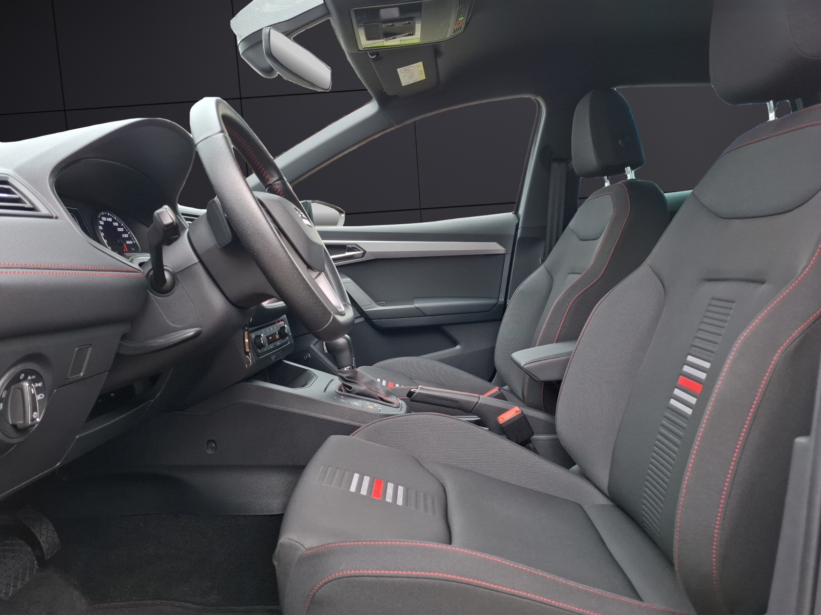 Fahrzeugabbildung SEAT Ibiza TSI FR-Line Beats DSG LED Navi GRA PDC SH 18