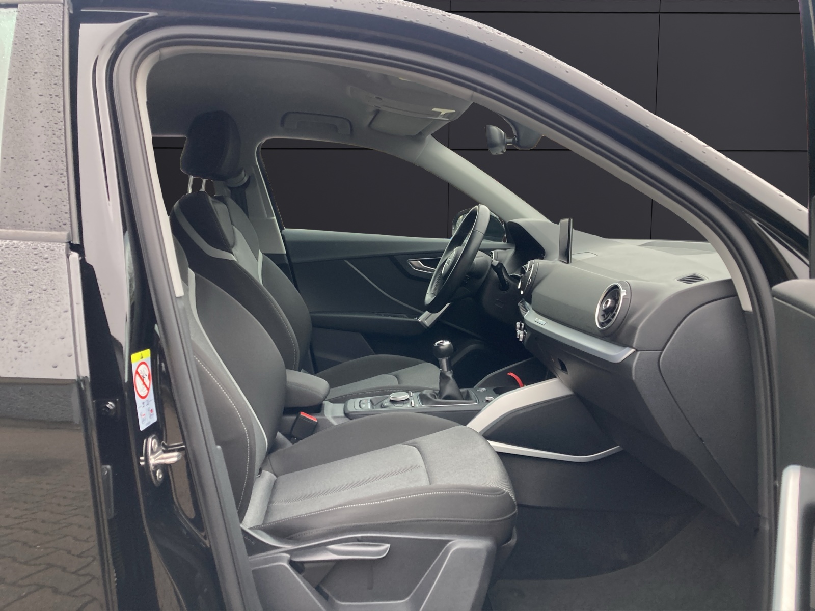 Fahrzeugabbildung Audi Q2 35 TFSI sport