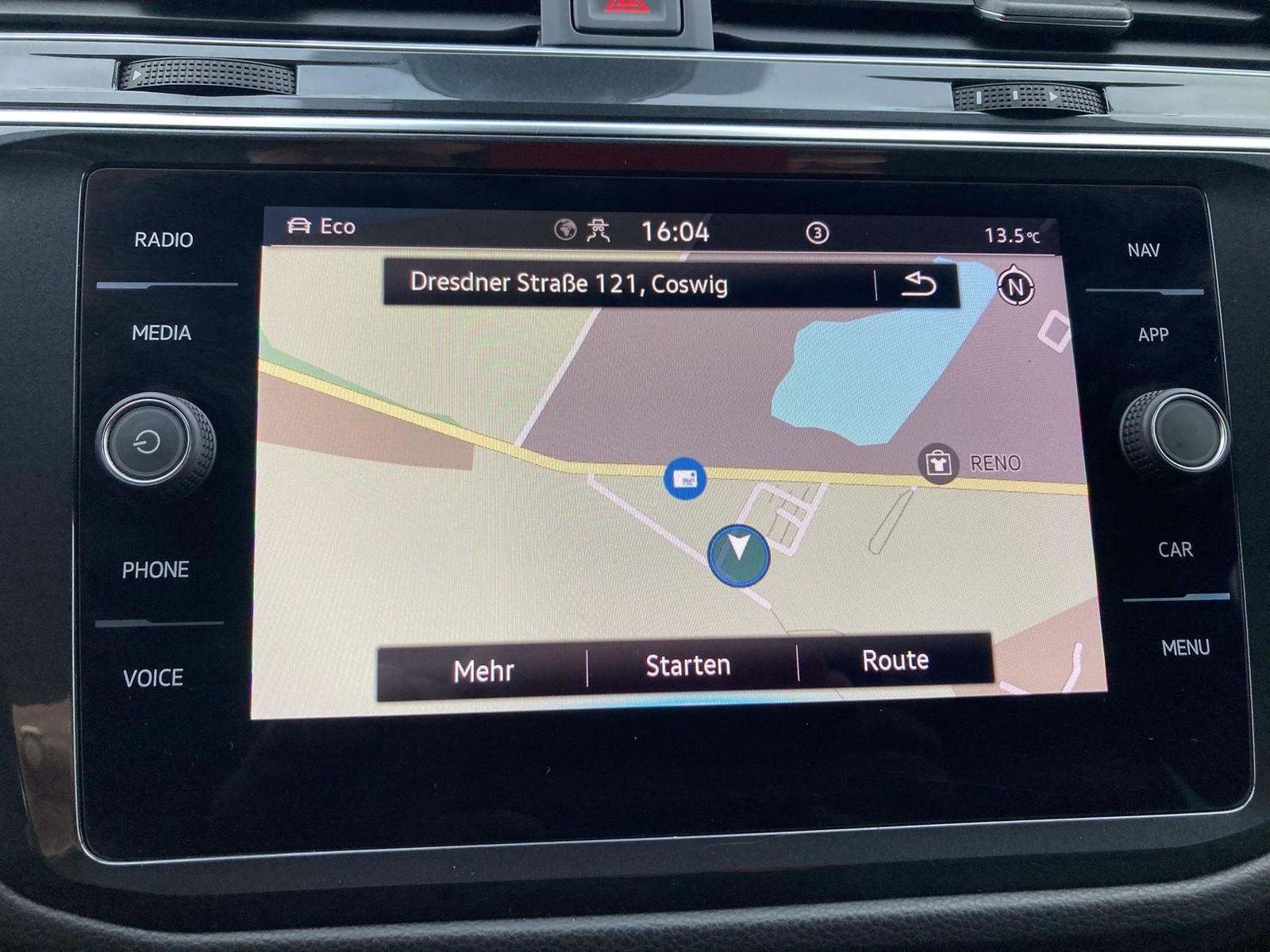 Fahrzeugabbildung Volkswagen Tiguan TDI Life DSG Matrix Navi ACC AHK PDC