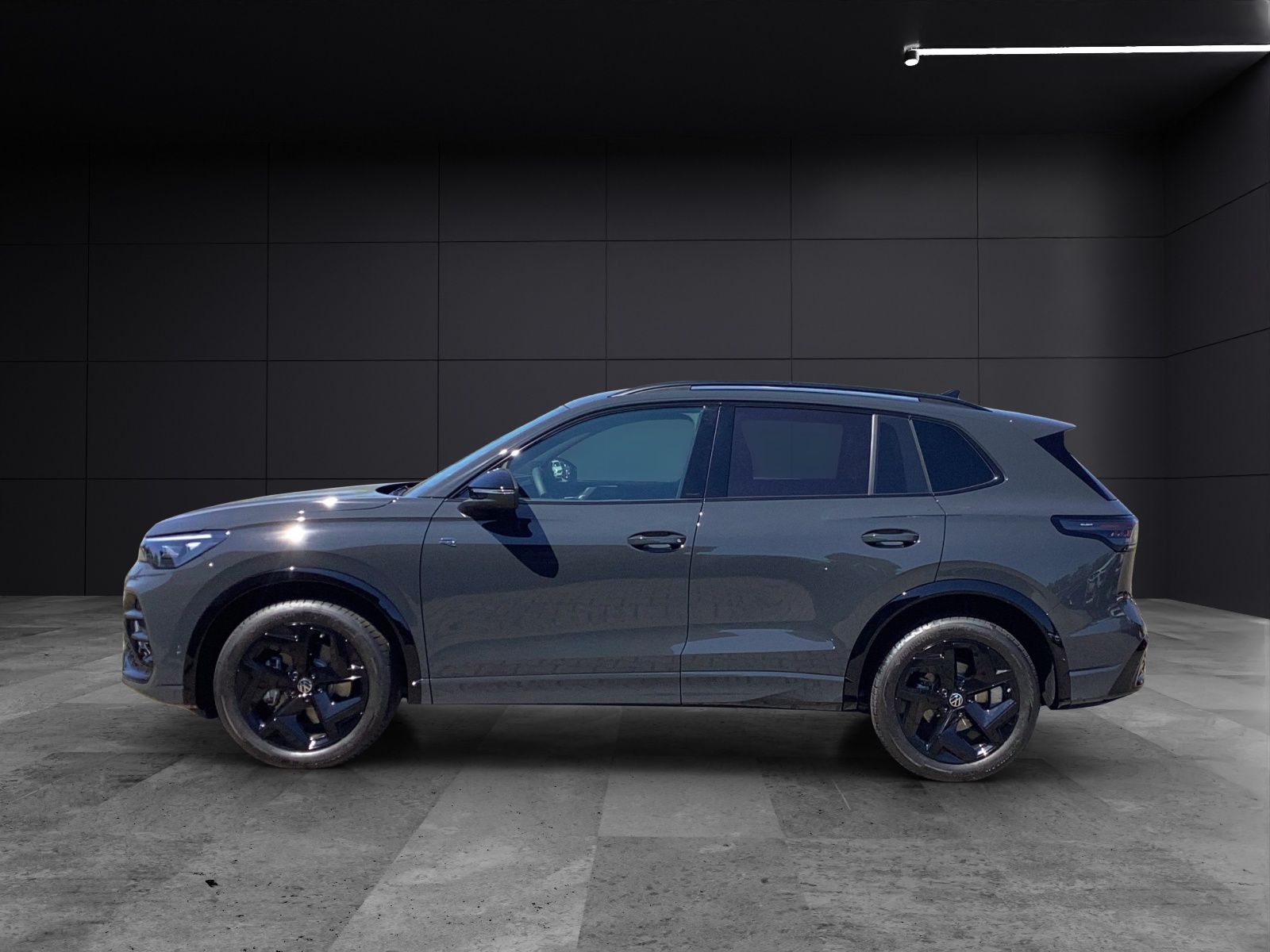 Fahrzeugabbildung Volkswagen Tiguan R-Line TDI AHZV LED+ KESSY AreaView