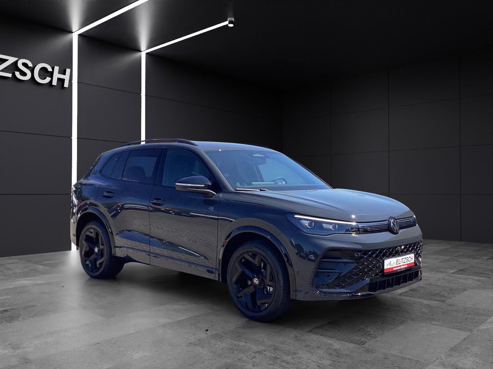 Fahrzeugabbildung Volkswagen Tiguan R-Line TDI AHZV LED+ KESSY AreaView
