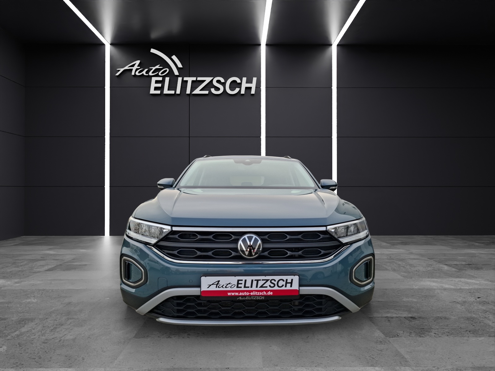 Fahrzeugabbildung Volkswagen T-Roc TSI Life LED Navi AID Park-Assist SH LM