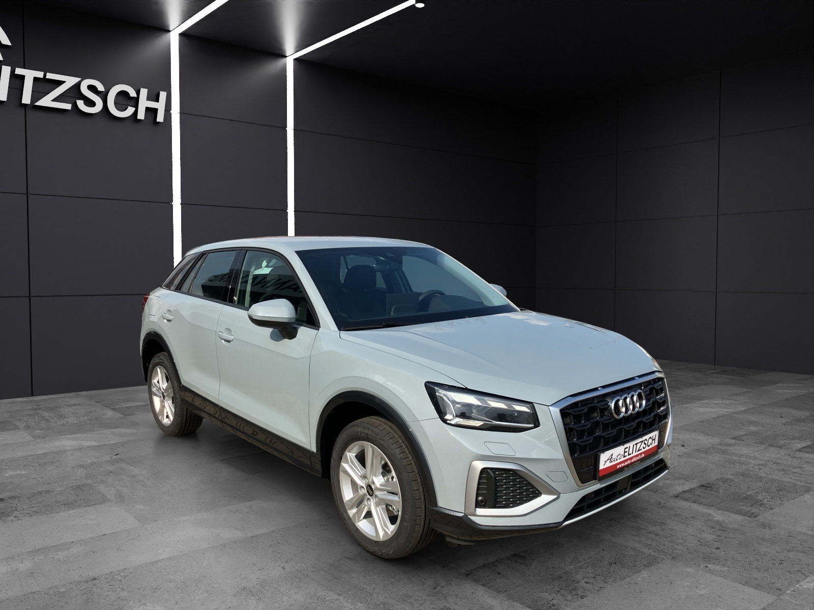 Fahrzeugabbildung Audi Q2 35 TFSI advanced LED-Scheinwerfer, Audi virtual Cockpit LED-Scheinwerfer, Audi virtual Cockpit