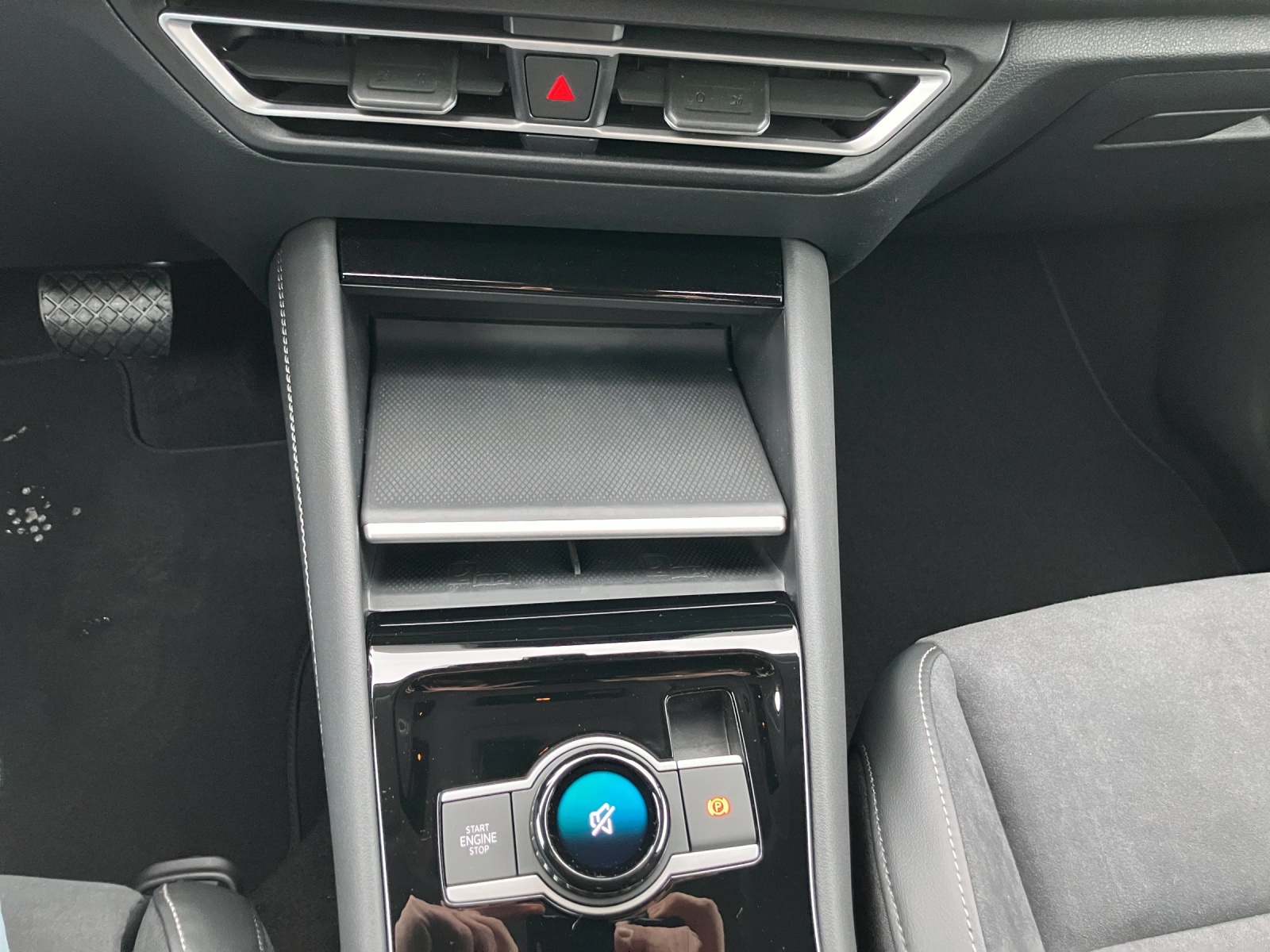 Fahrzeugabbildung Volkswagen Tiguan Elegance TDI LED NAVI DAB ACC