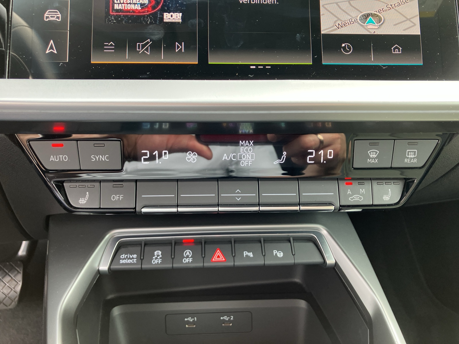 Fahrzeugabbildung Audi A3 Limousine 35 TFSI advanced MATRIX Navi ACC AHK VC SH