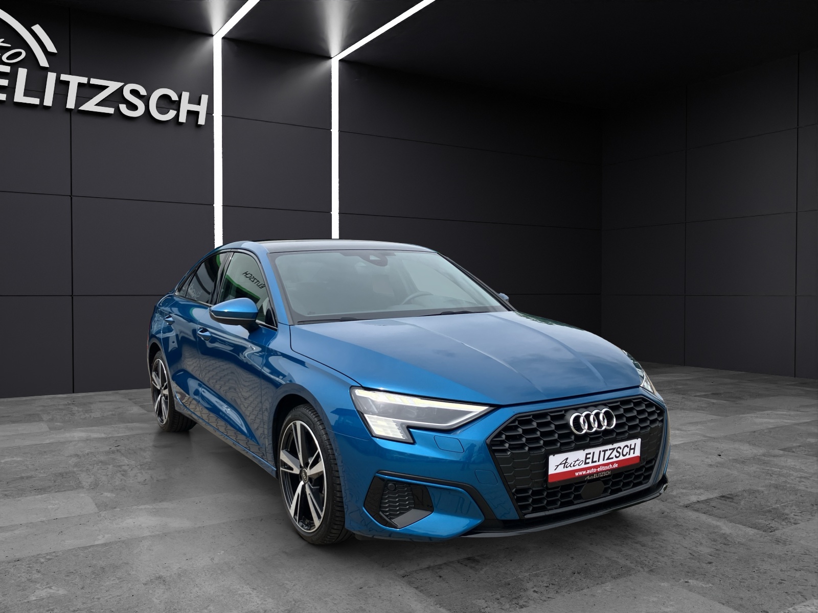 Fahrzeugabbildung Audi A3 Limousine 35 TFSI advanced MATRIX Navi ACC AHK VC SH