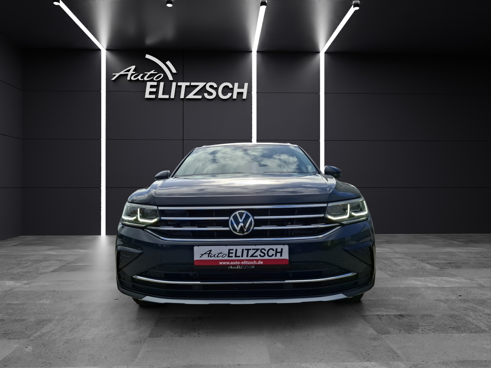 Fahrzeugabbildung Volkswagen Tiguan TDI Elegance DSG 4Mo Matrix AHK Navi AIF´D ACC RFK SH 19