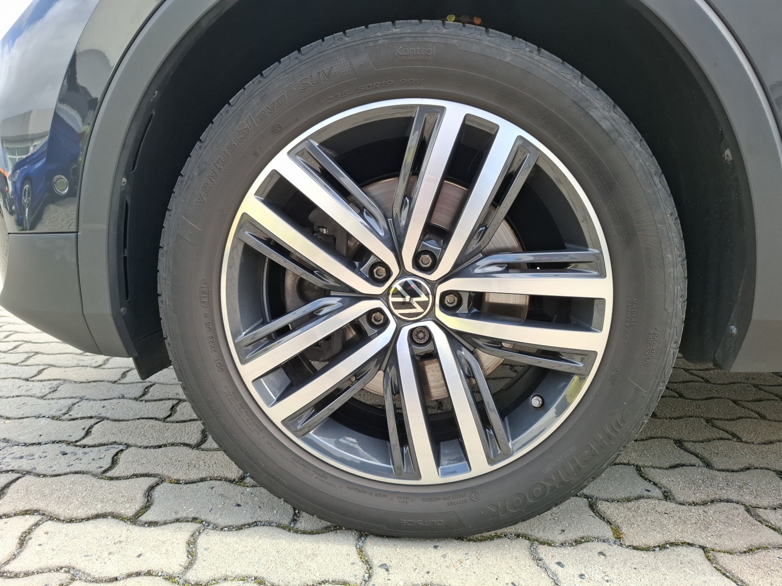 Fahrzeugabbildung Volkswagen Tiguan TDI Elegance DSG 4Mo Matrix AHK Navi AIF´D ACC RFK SH 19
