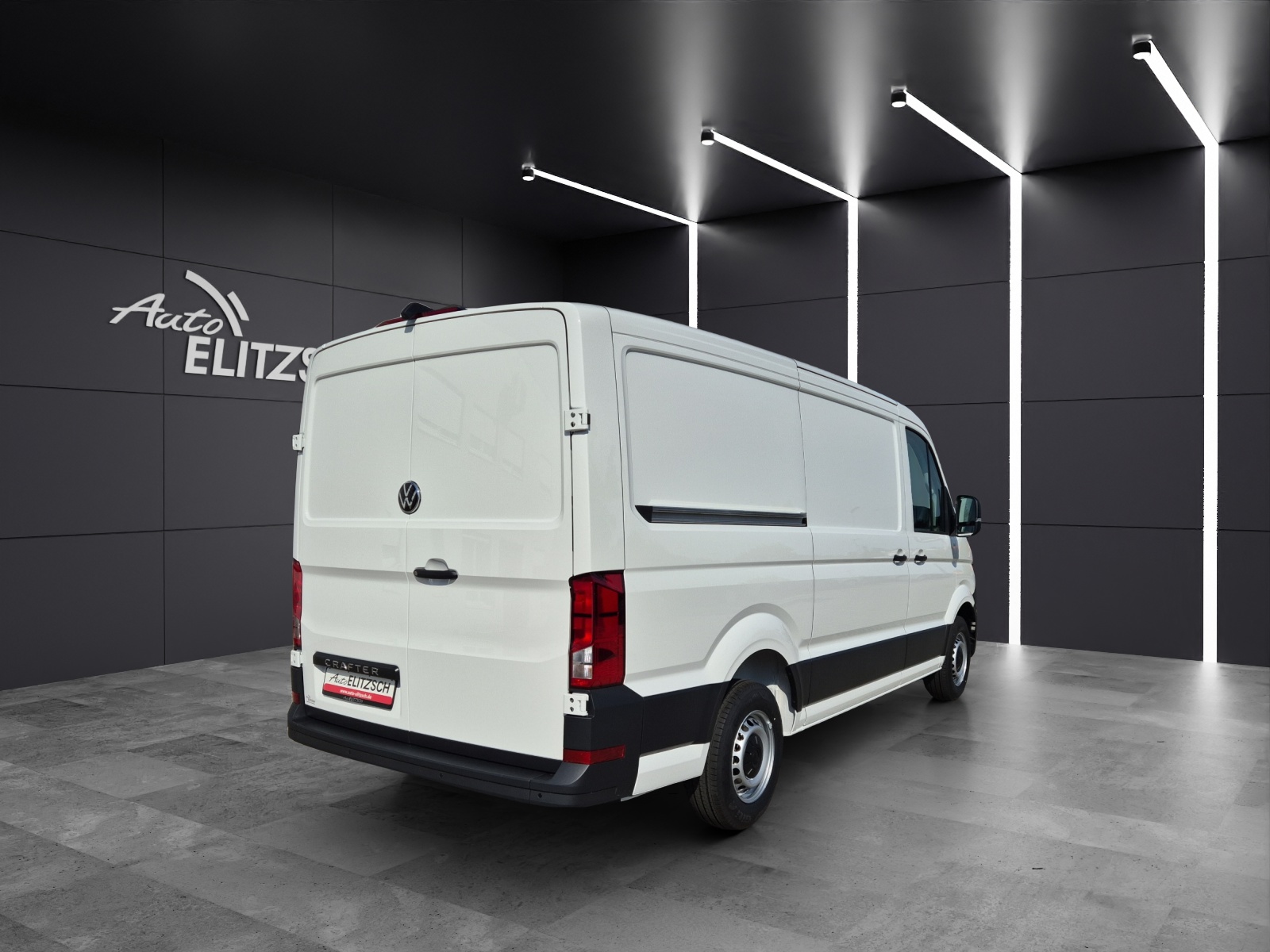 Fahrzeugabbildung Volkswagen Crafter Kasten 35 MR Klima RFK AID Holzfussb
