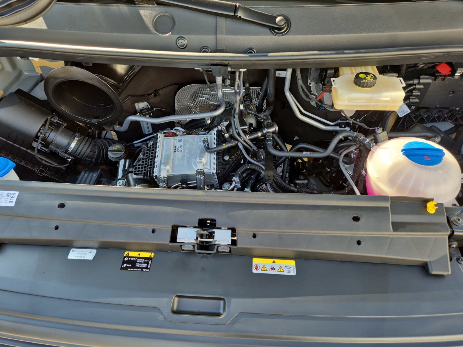 Fahrzeugabbildung Volkswagen Crafter Kasten 35 MR Klima RFK AID Holzfussb