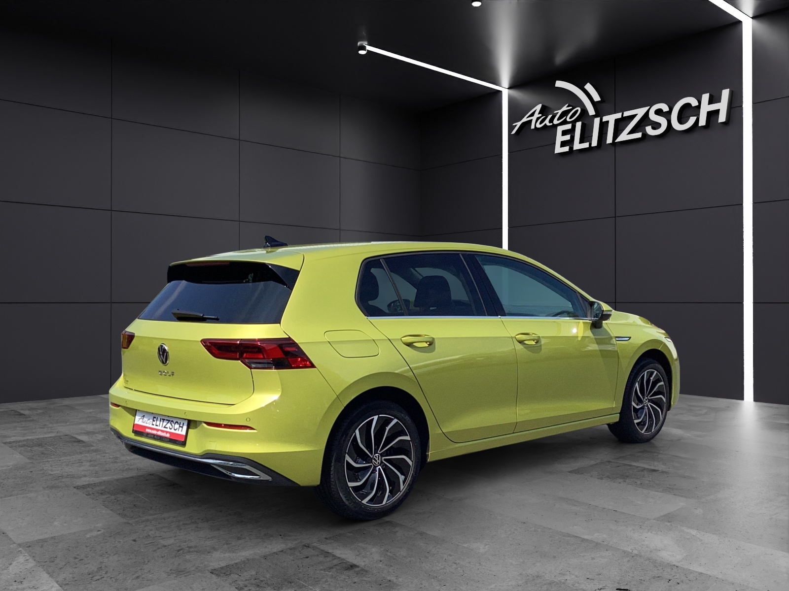 Fahrzeugabbildung Volkswagen Golf VIII Style LED ACC AID HUD NAVI PDC SHZ LED ACC AID HUD NAVI PDC SHZ