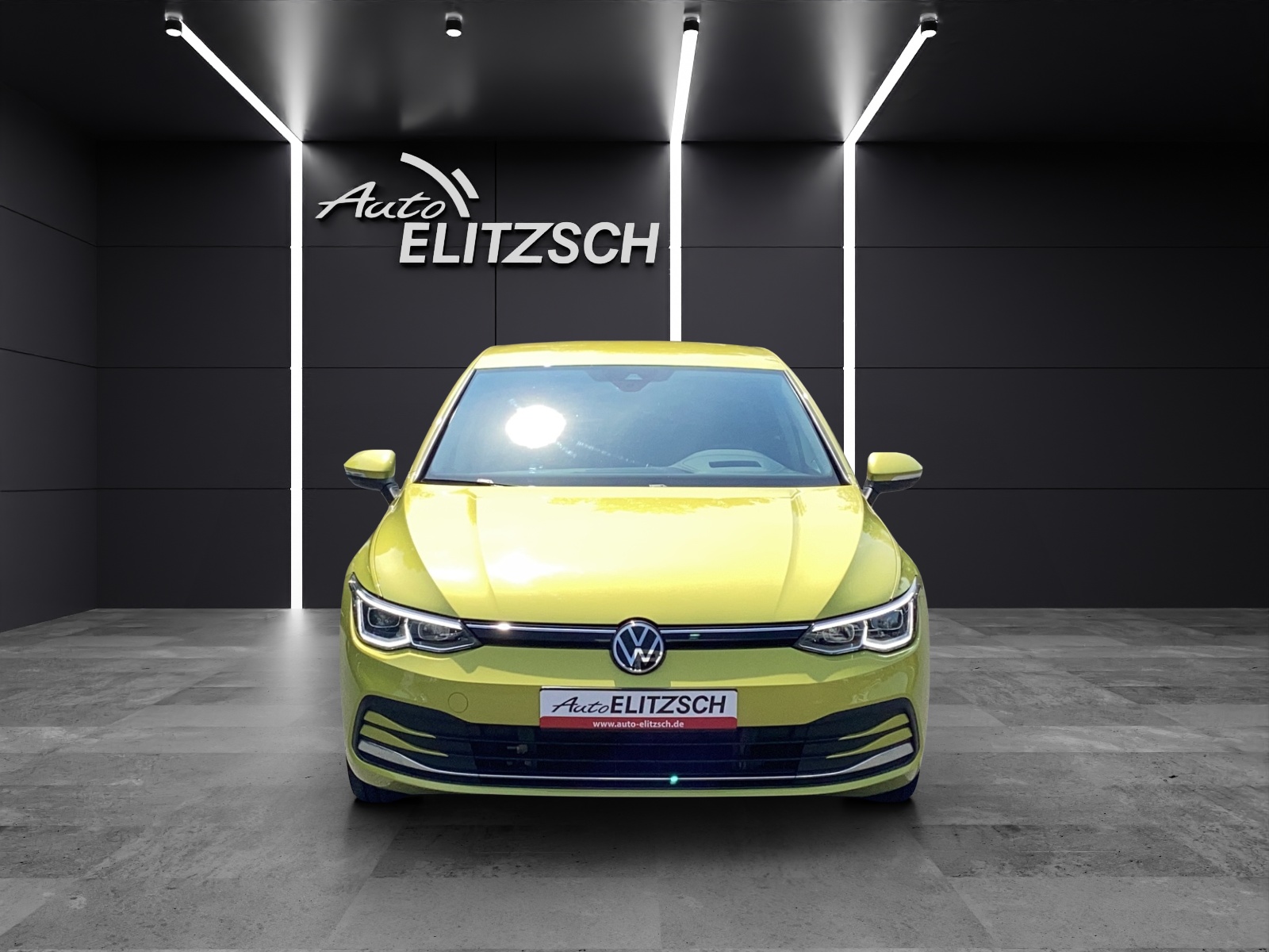 Fahrzeugabbildung Volkswagen Golf VIII Style LED ACC AID HUD NAVI PDC SHZ LED ACC AID HUD NAVI PDC SHZ