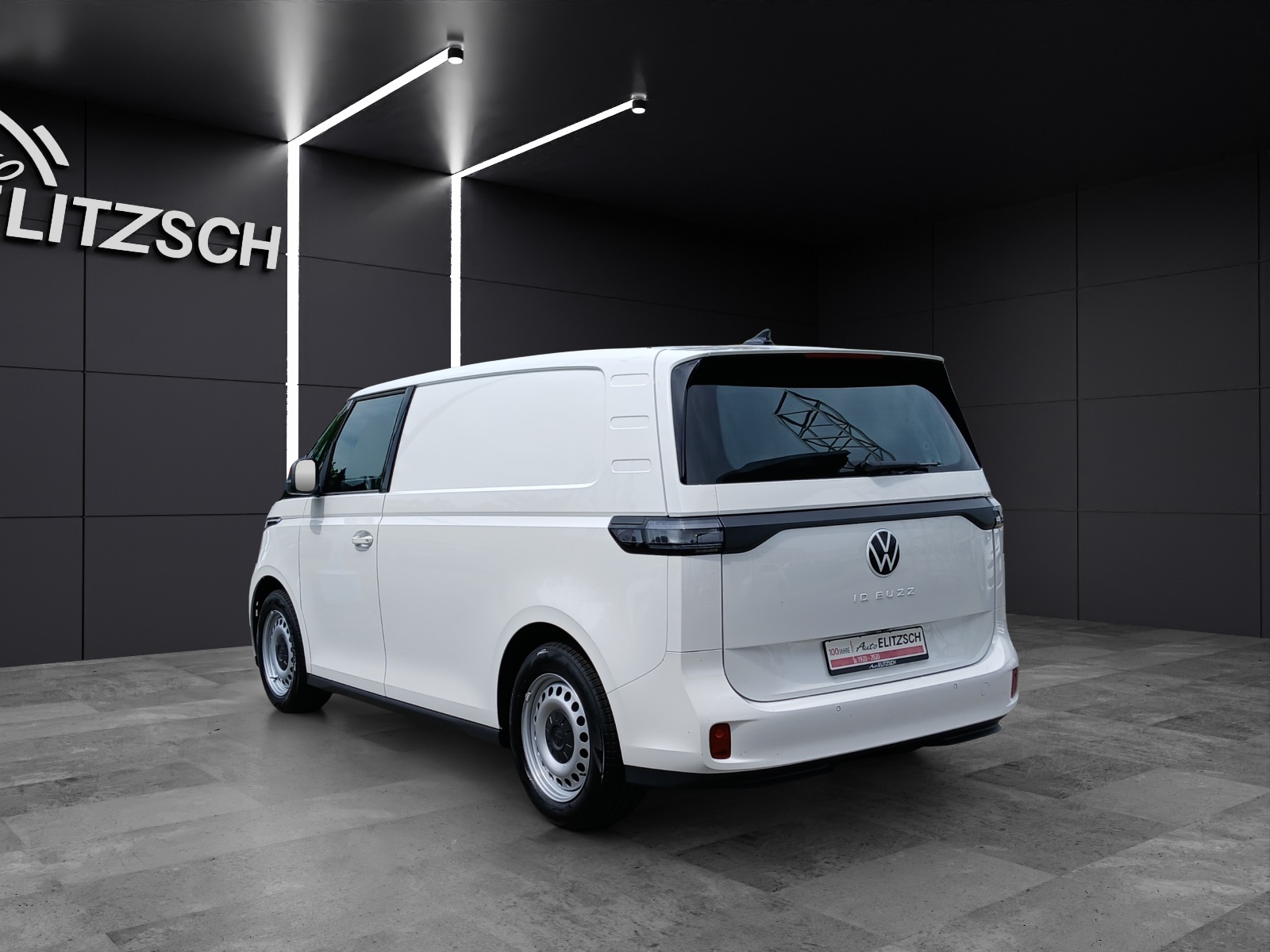 Fahrzeugabbildung Volkswagen ID. Buzz Cargo Pro AHK IQ Light PDC REAR VIEW