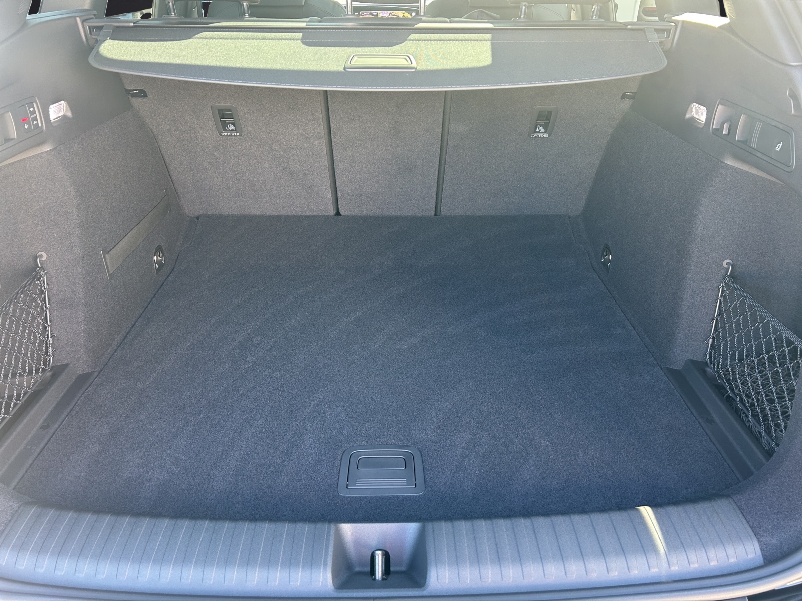 Fahrzeugabbildung Audi Q6 e-tron quattro 315 kW S line business