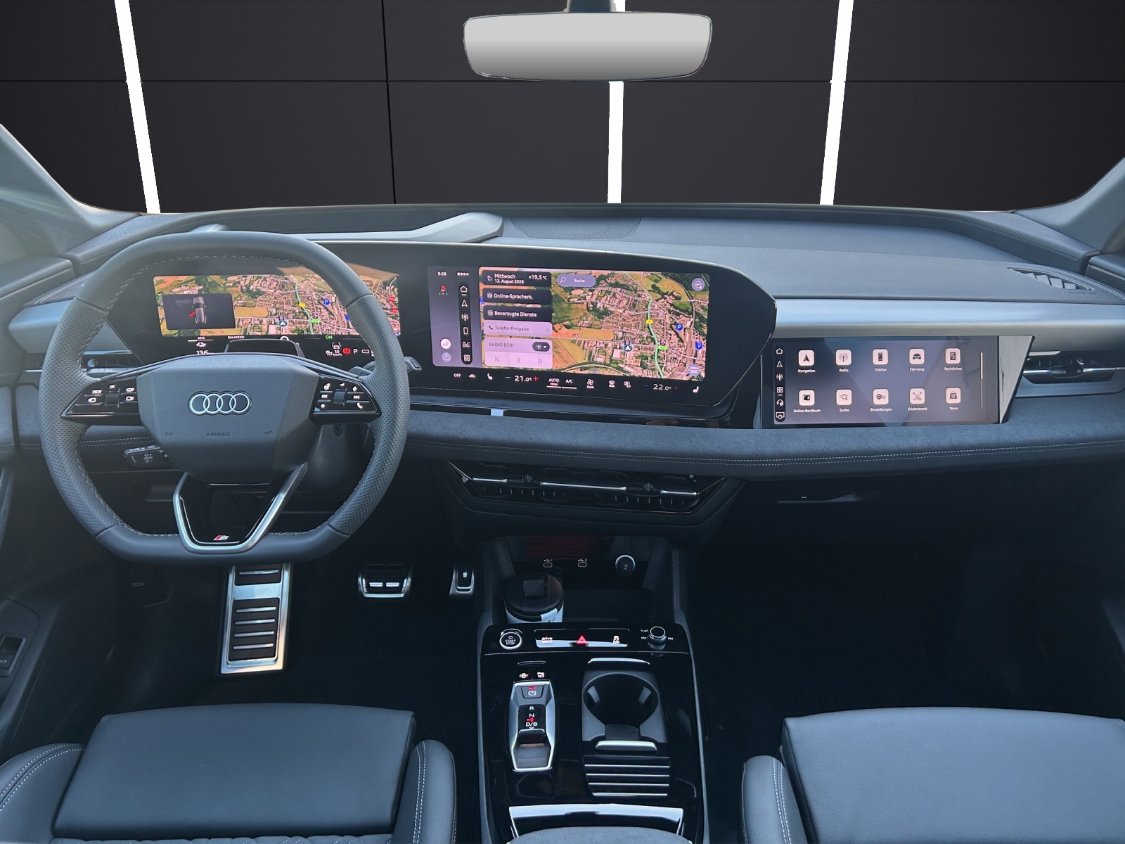 Fahrzeugabbildung Audi Q6 e-tron quattro 315 kW S line business