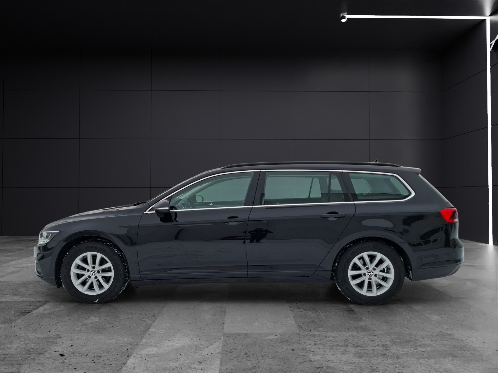 Fahrzeugabbildung Volkswagen Passat Variant TSI Business DSG LED Navi AID ACC RFK SH