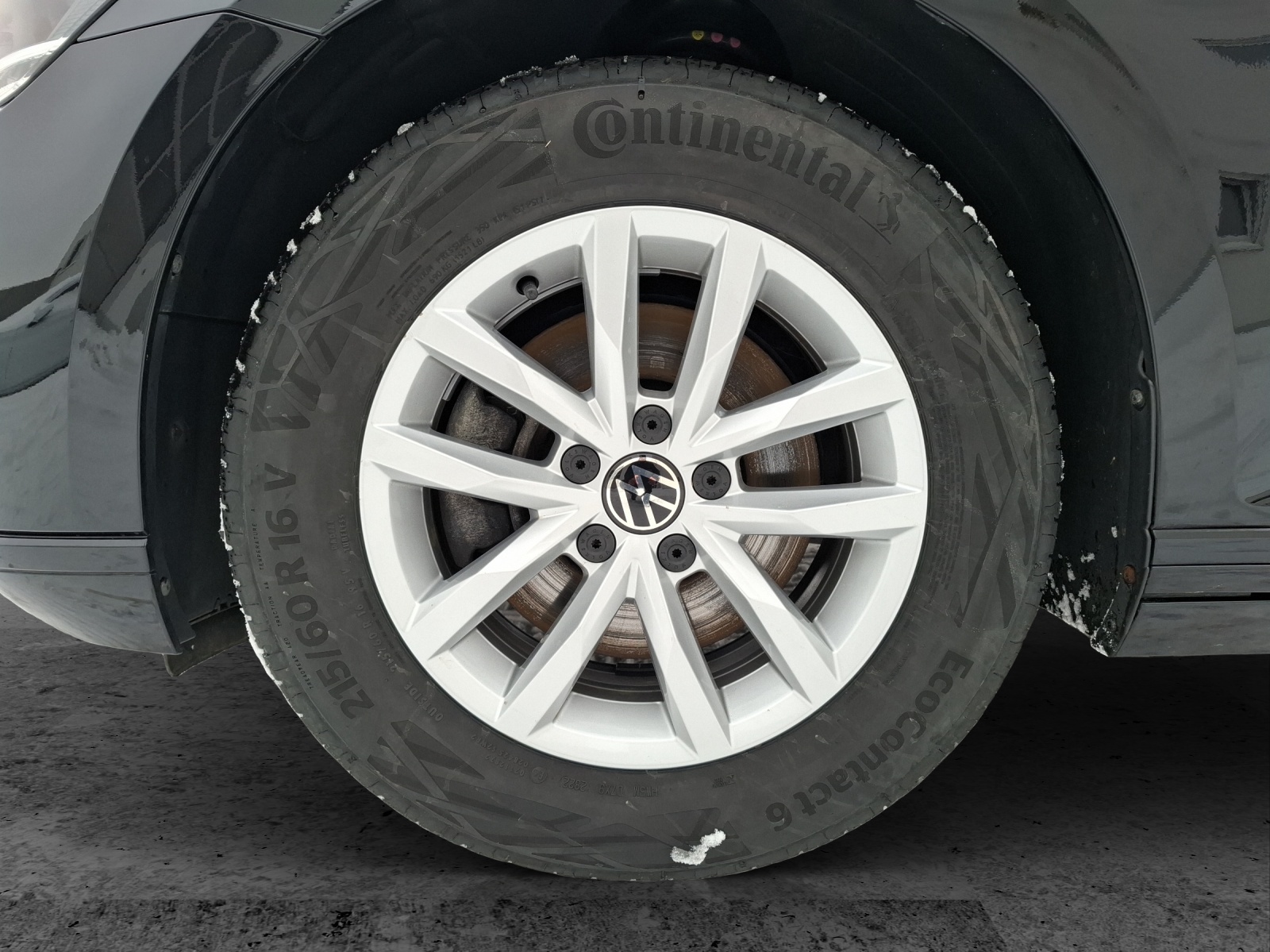 Fahrzeugabbildung Volkswagen Passat Variant TSI Business DSG LED Navi AID ACC RFK SH