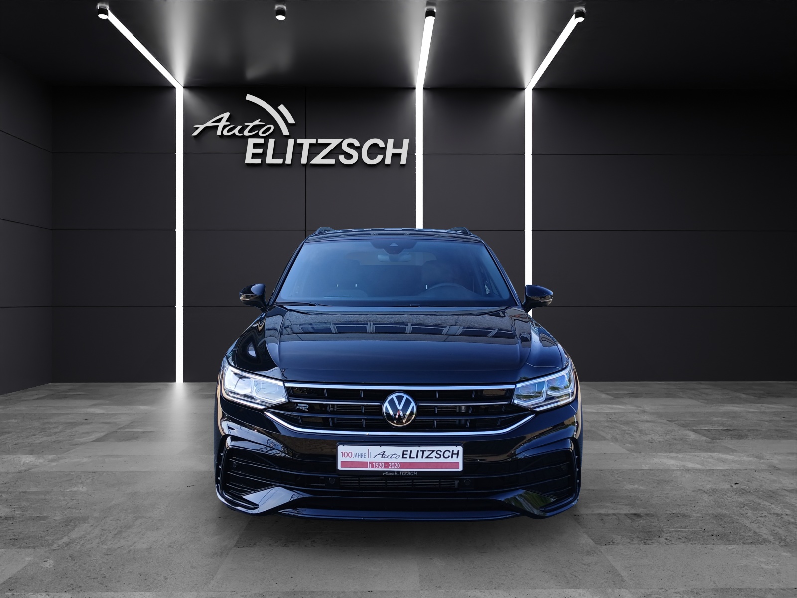 Fahrzeugabbildung Volkswagen Tiguan Allspace TSI R-Line DSG 4M Matrix Navi AID ACC RFK