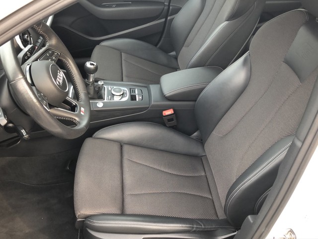 Fahrzeugabbildung Audi A3 Limousine 35 TFSI sport Xenon AHK SH