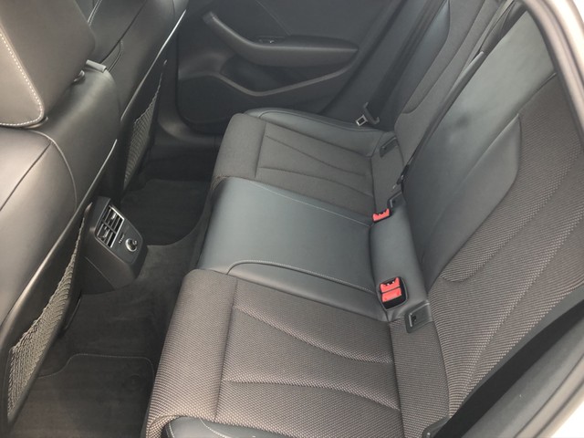 Fahrzeugabbildung Audi A3 Limousine 35 TFSI sport Xenon AHK SH