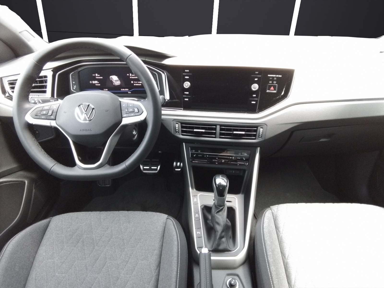 Fahrzeugabbildung Volkswagen Taigo 1.0 TSI Life DSG Kamera