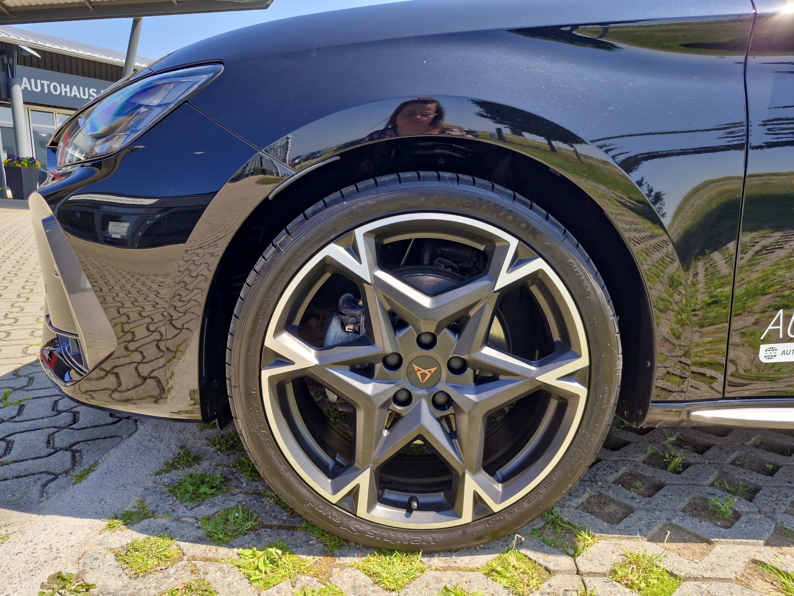 Fahrzeugabbildung CUPRA Leon Sportstourer 1.5 eTSI DSG ACC LED KAMERA